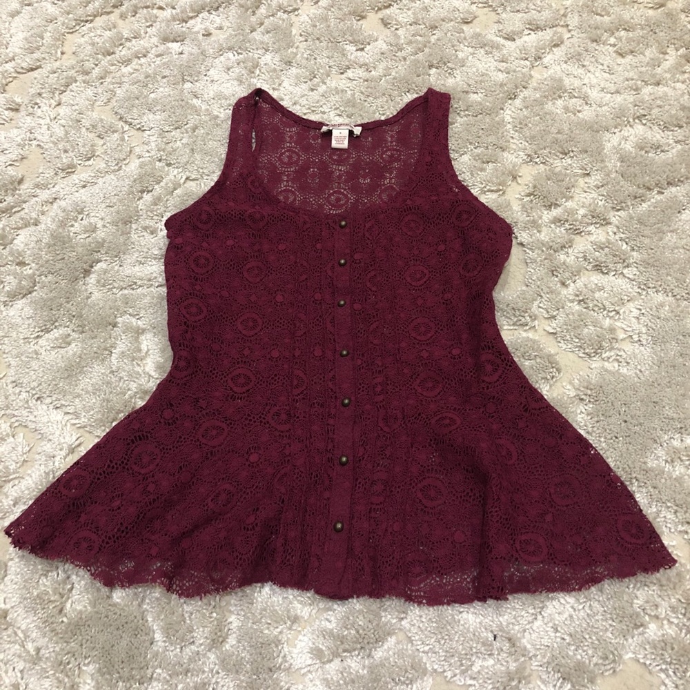 Arizona Jeans - Lace peplum tank top